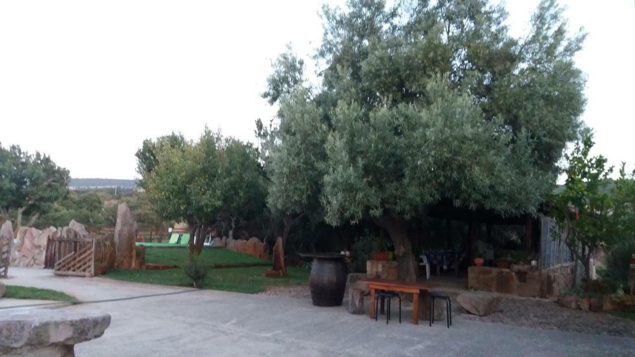 AGRITURISMO SA è PADEDDA Mores Extérieur photo